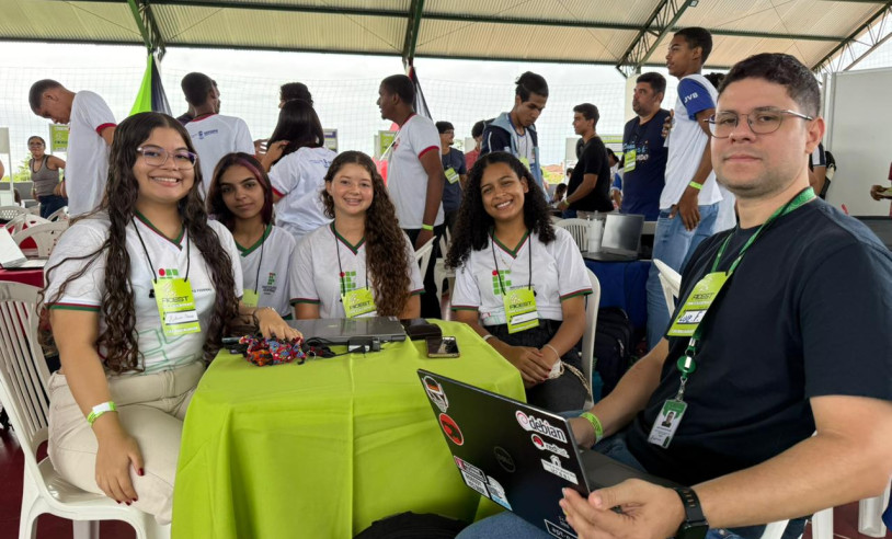 Feira aproxima estudantes e setor produtivo com apoio do Sebrae Feira aproxima estudantes e setor produtivo com apoio do Sebrae